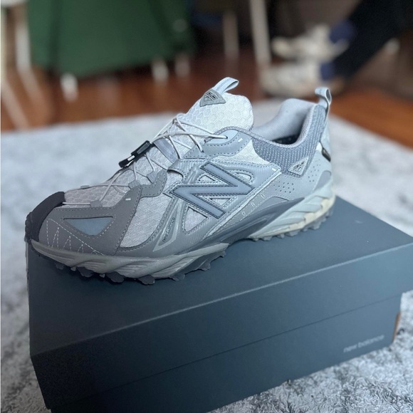 New Balance 610v1 Gray Gore-Tex - Picture 2 of 5